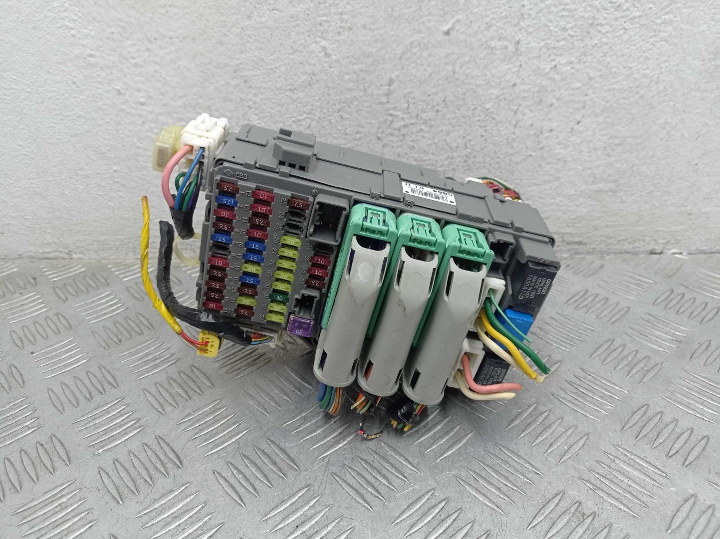 Блок предохранителей