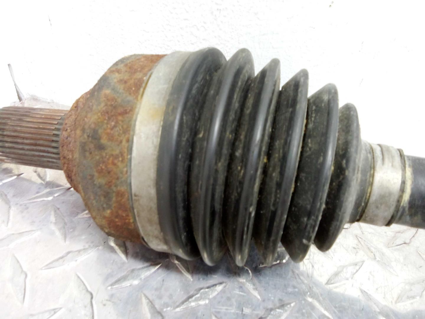 Полуось передняя правая