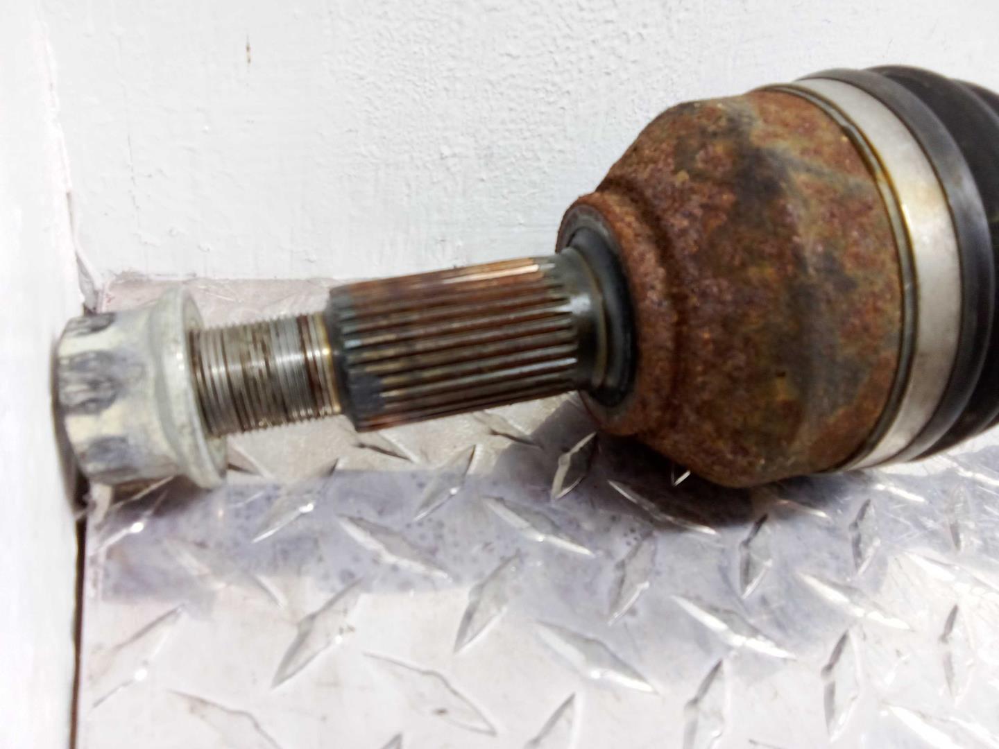 Полуось передняя правая