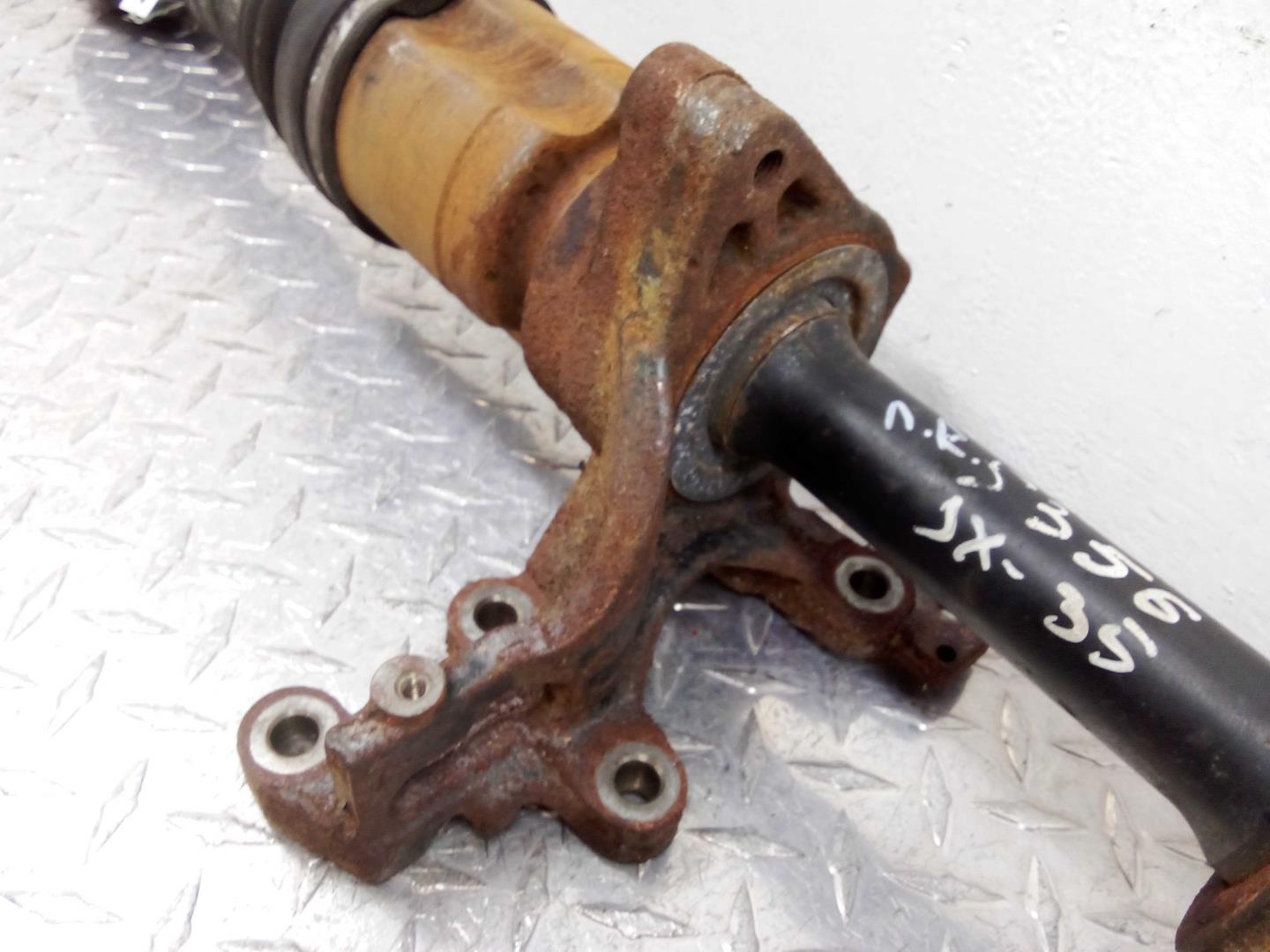 Полуось передняя правая