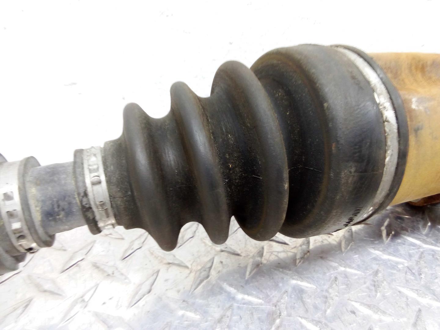 Полуось передняя правая