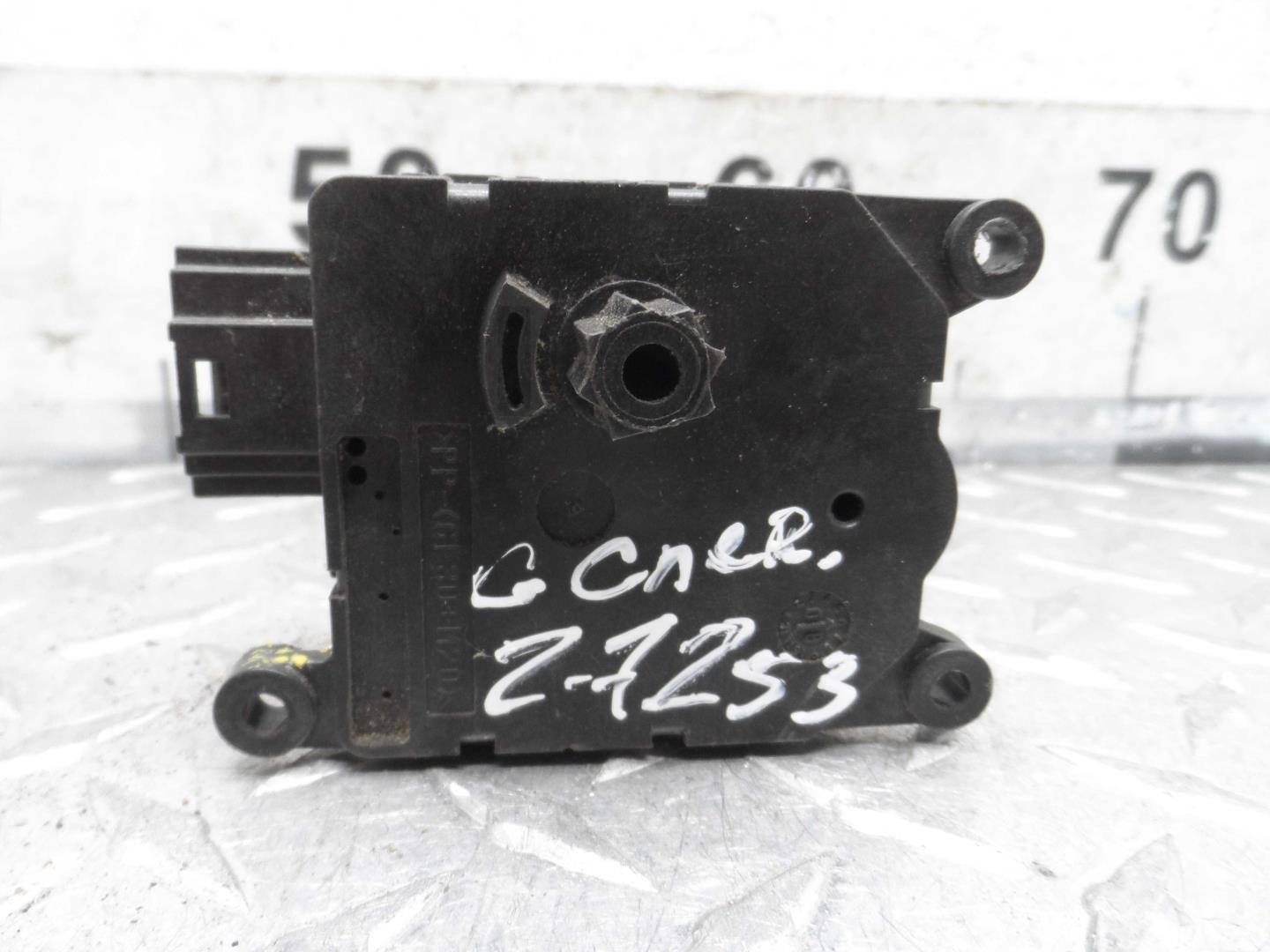 Моторчик заслонки печки