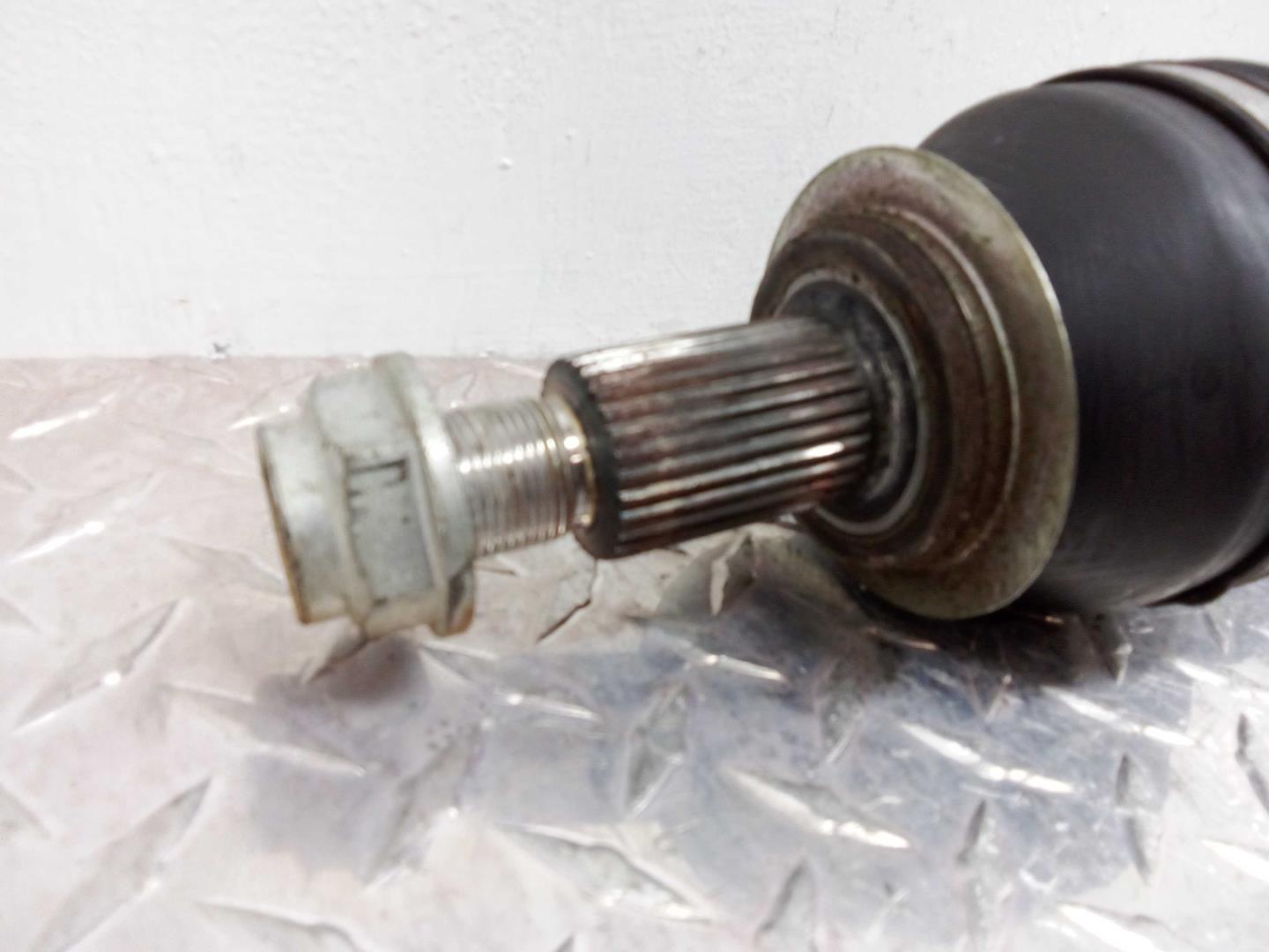 Полуось передняя правая