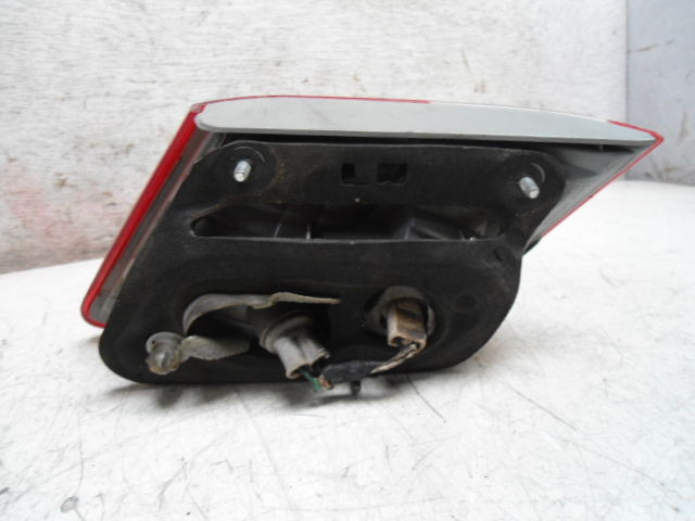 Фонарь задний внутренний правый