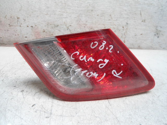 Фонарь задний внутренний правый