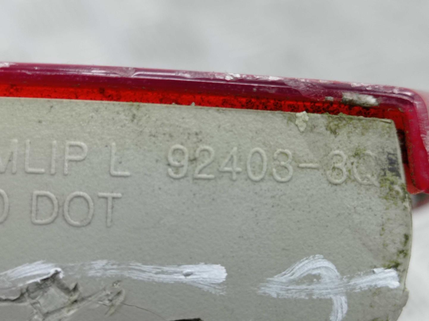 Фонарь задний внутренний левый