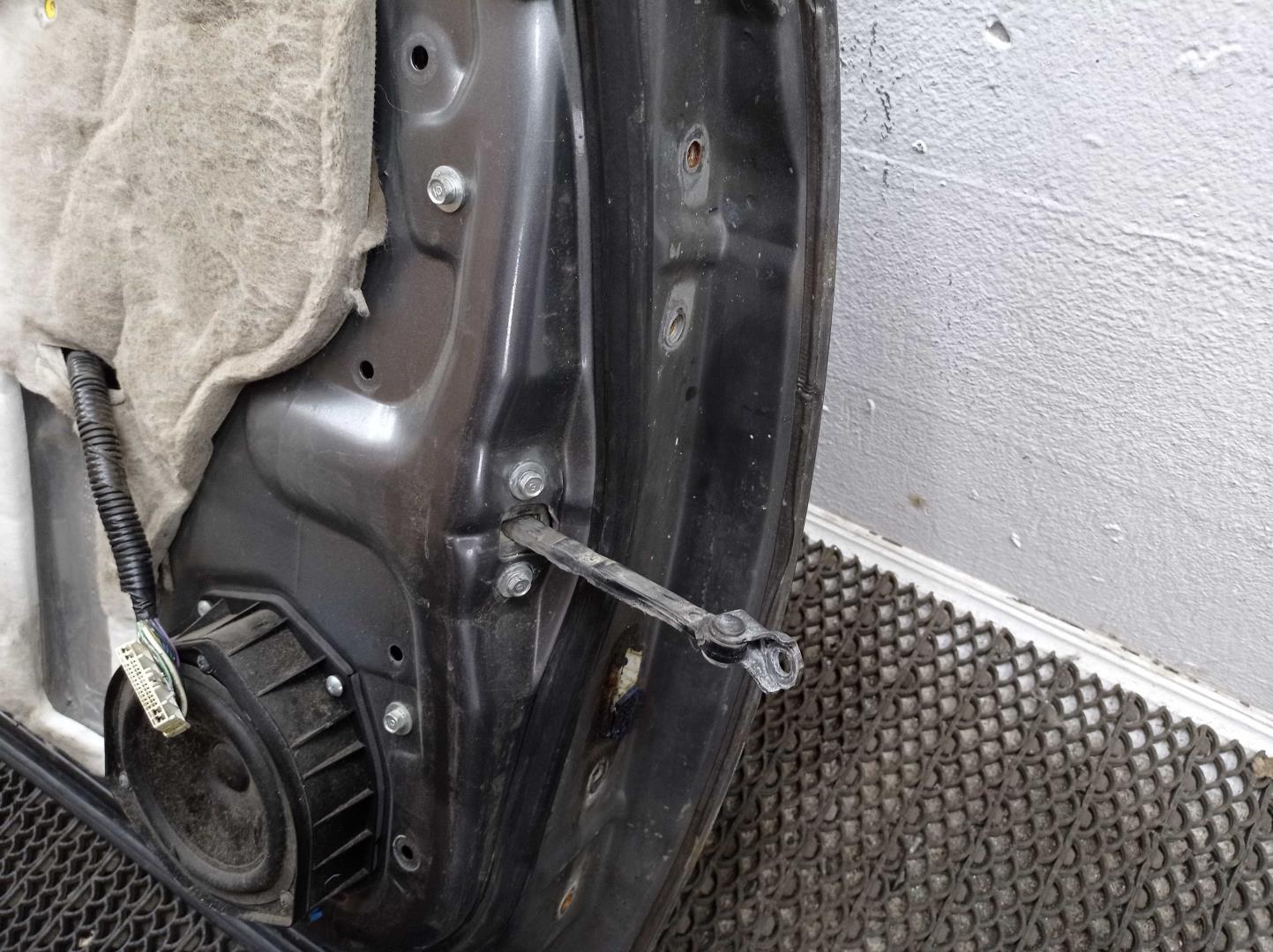 Стеклоподъемник электр. передний левый