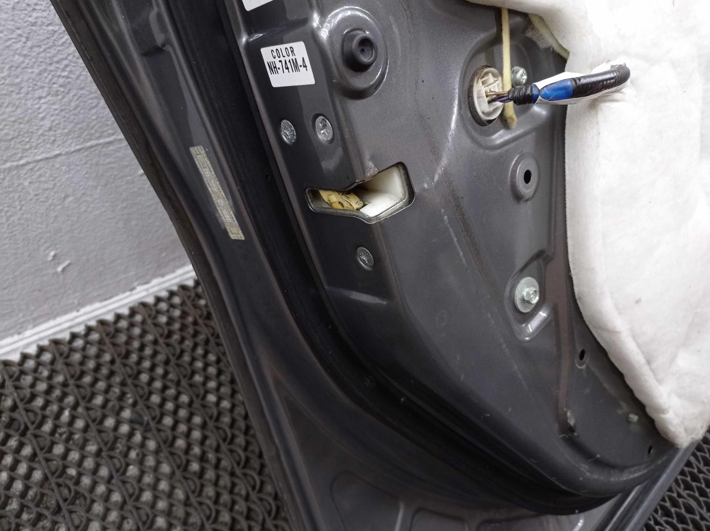 Стеклоподъемник электр. передний левый