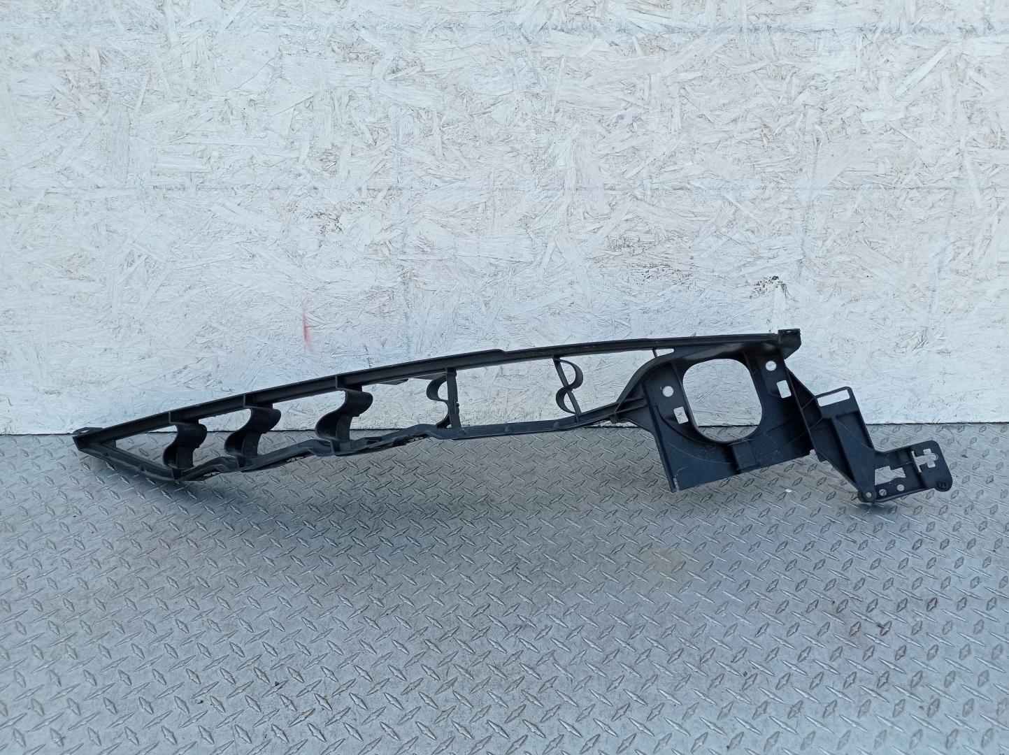 Кронштейн крепления крыла