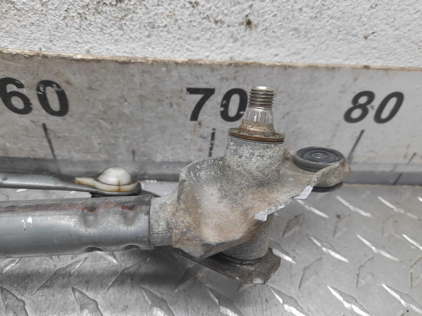 Трапеция стеклоочистителей