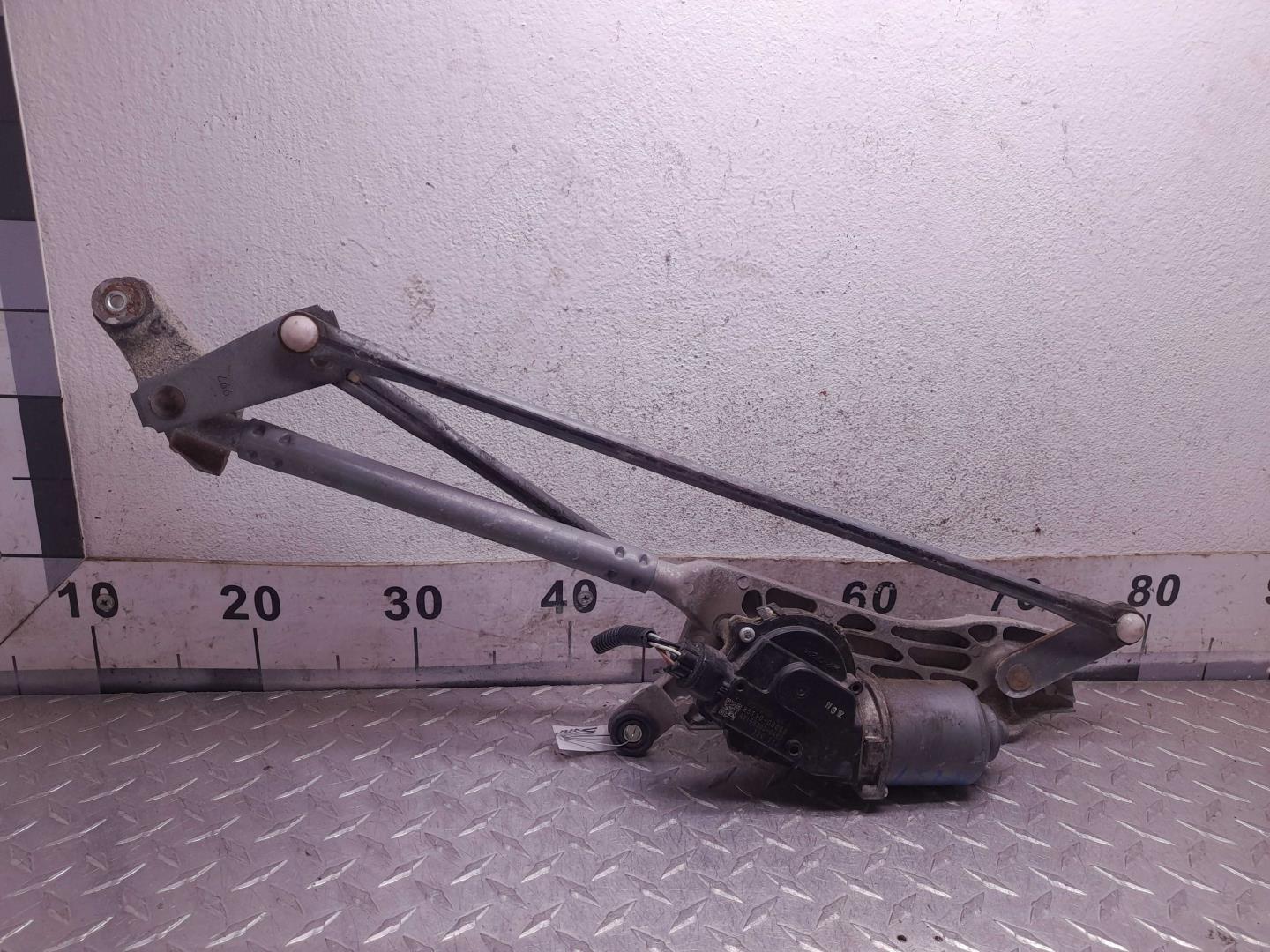 Трапеция стеклоочистителей