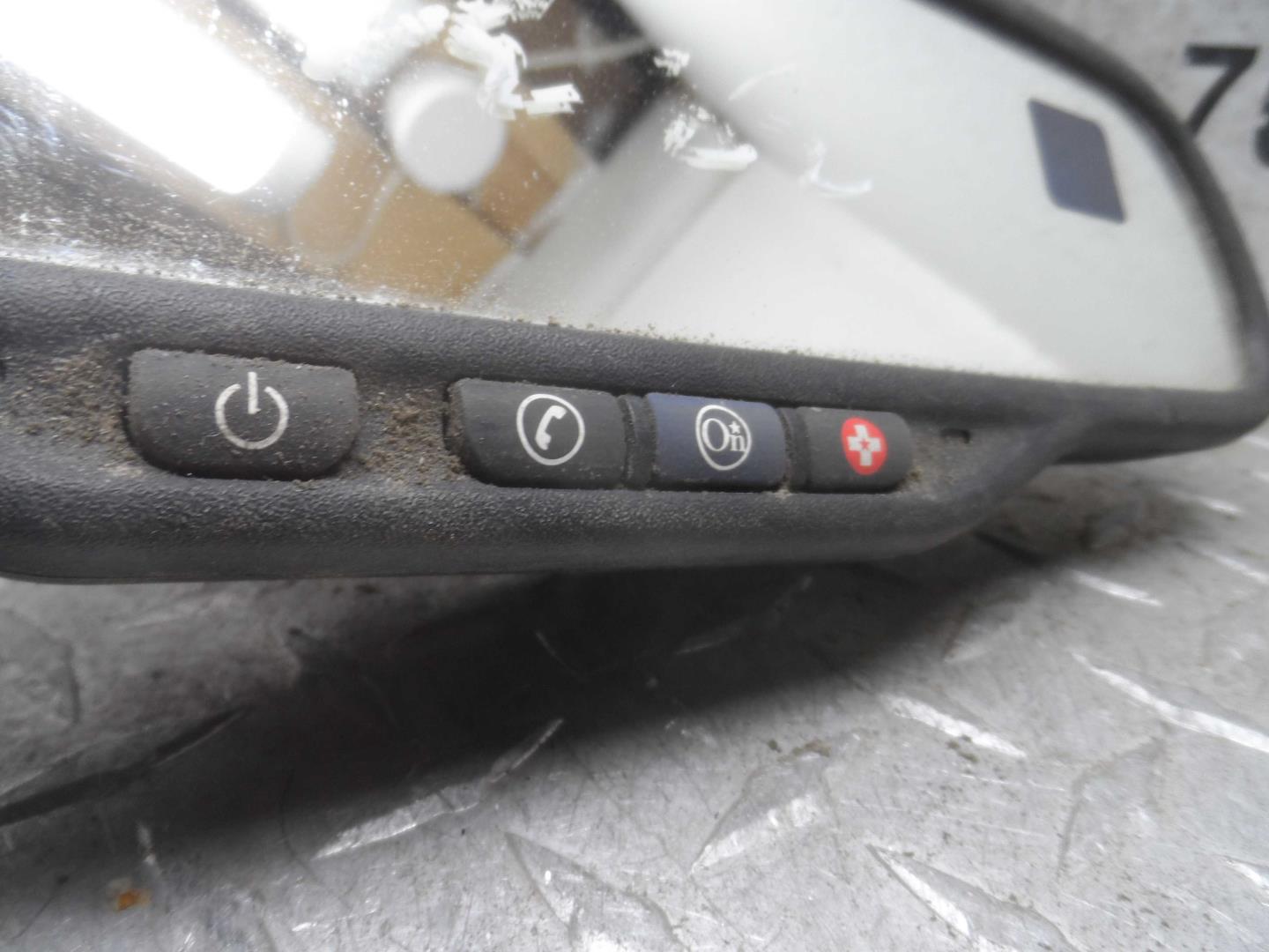 Зеркало заднего вида