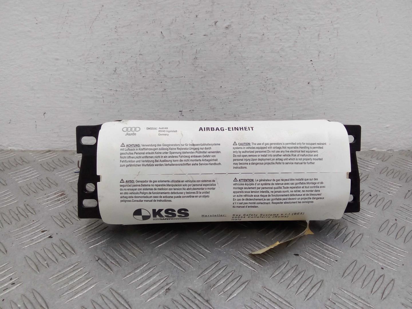 Подушка безопасности пассажирская (в торпедо)