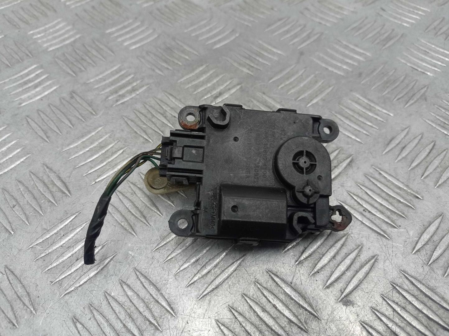 Моторчик заслонки печки