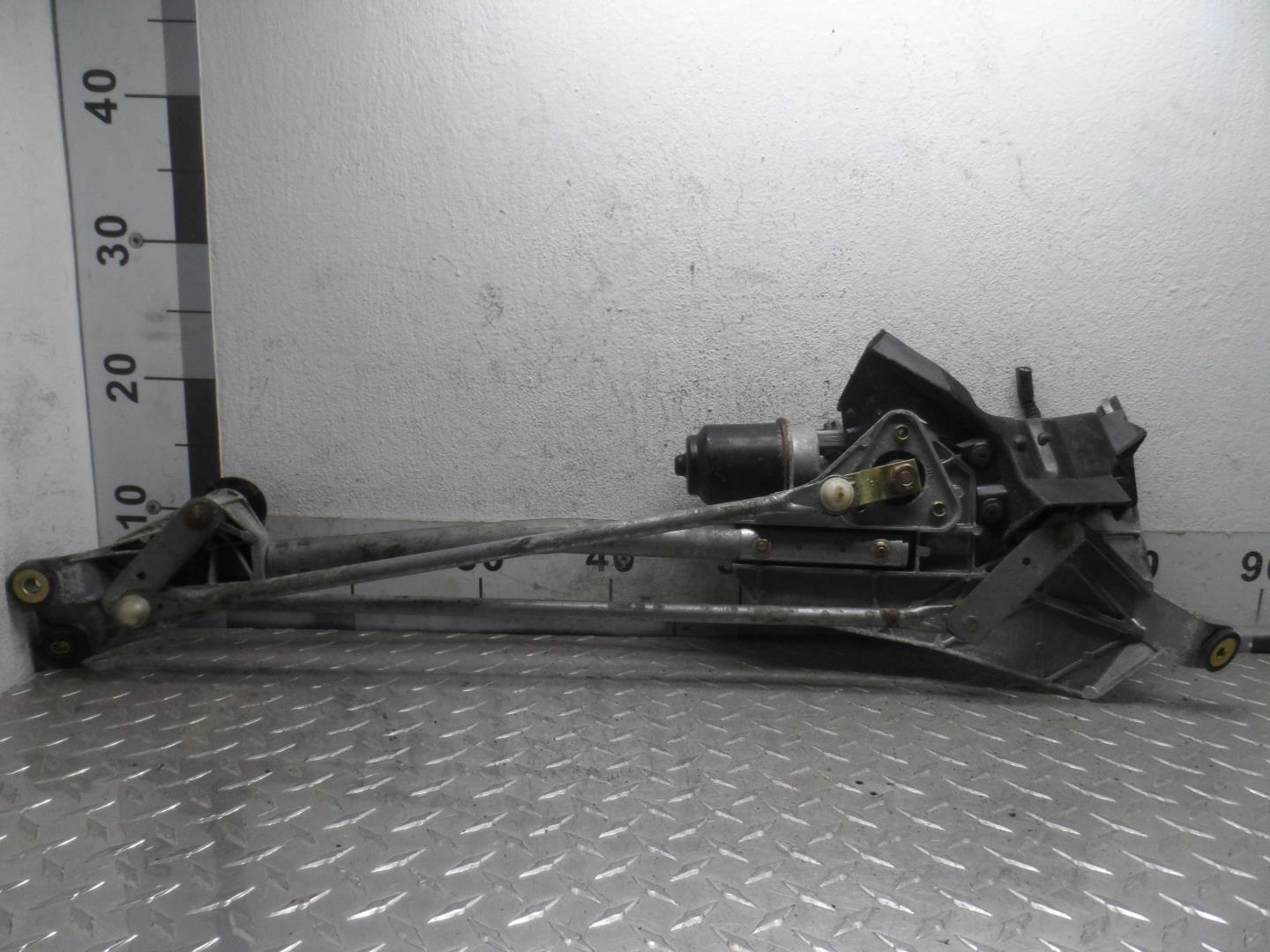 Трапеция стеклоочистителей