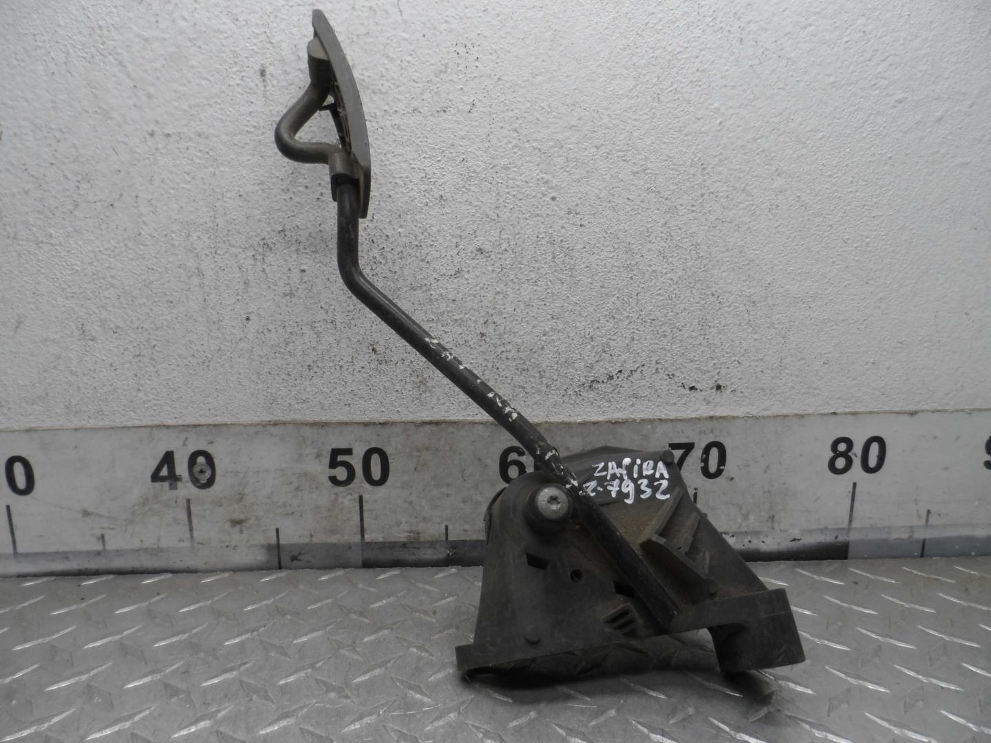 Педаль газа