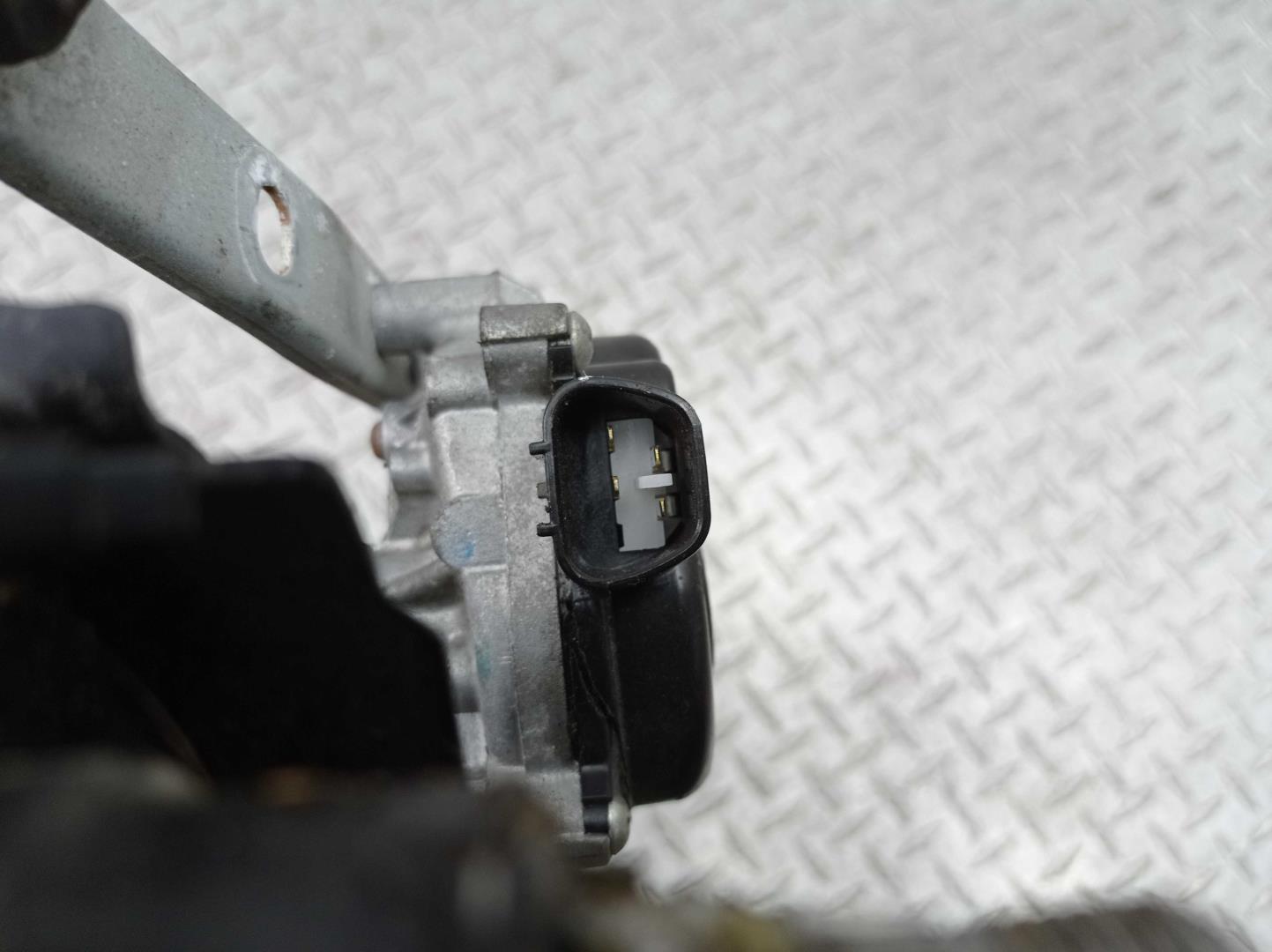 Трапеция стеклоочистителей