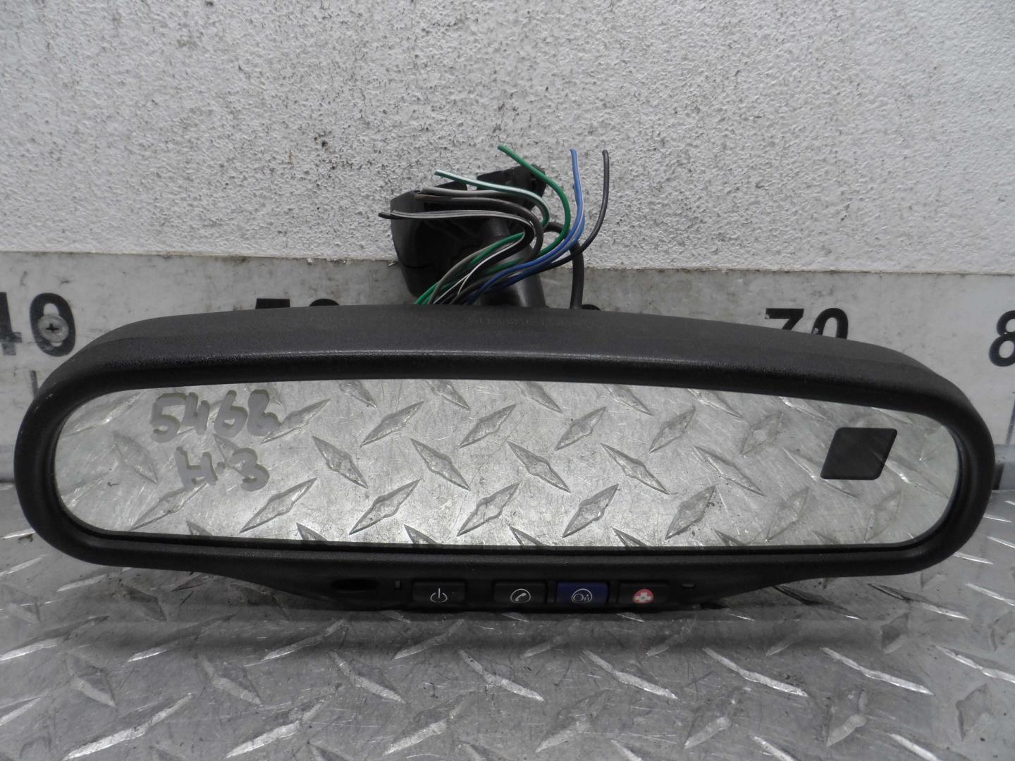 Зеркало заднего вида