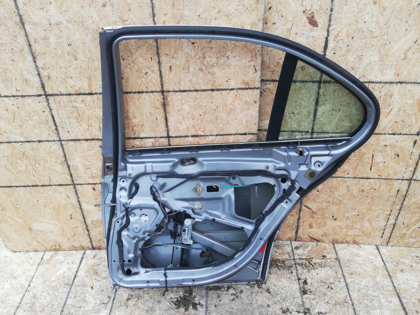 Стеклоподъемник электр. задний правый