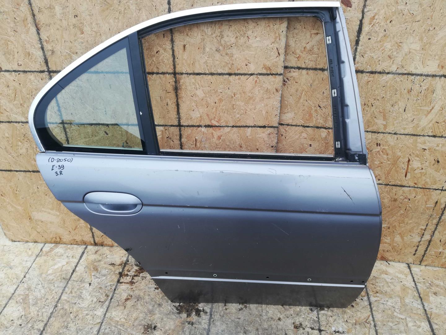 Стеклоподъемник электр. задний правый