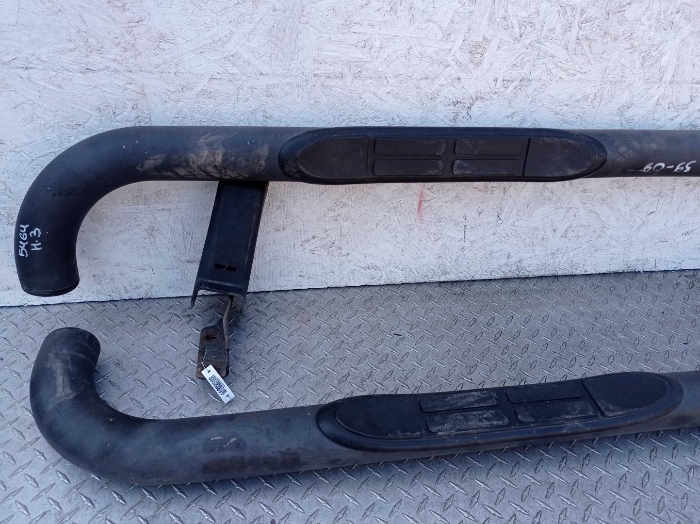 Подножка левая