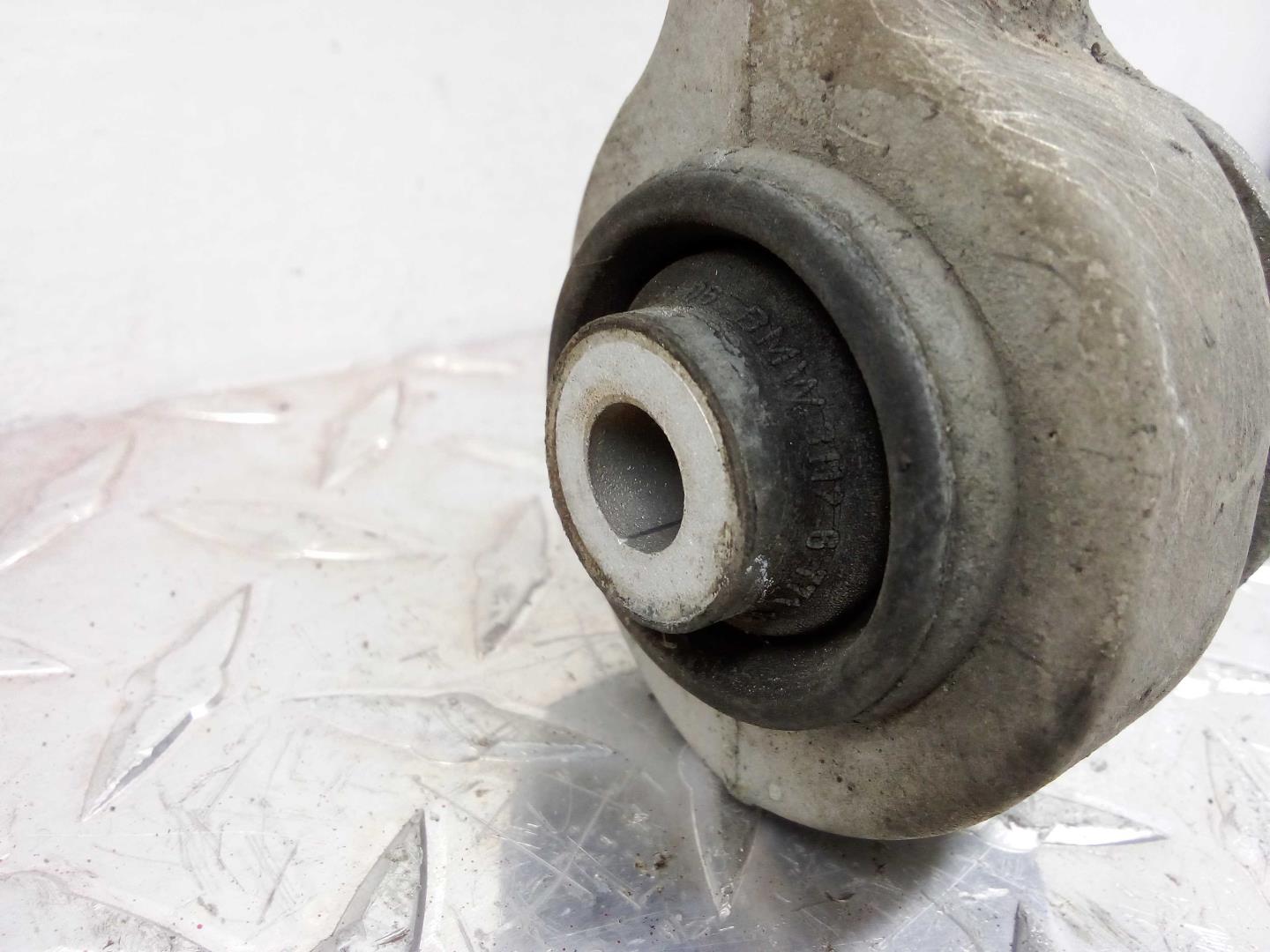 Рычаг передний верхний левый