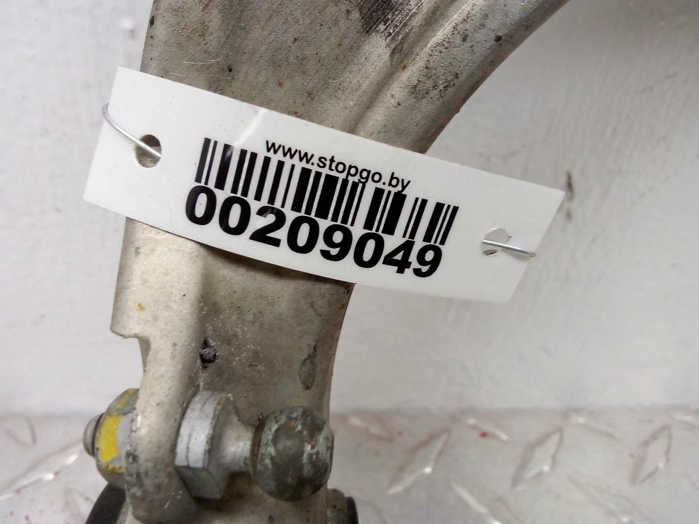 Рычаг передний верхний левый