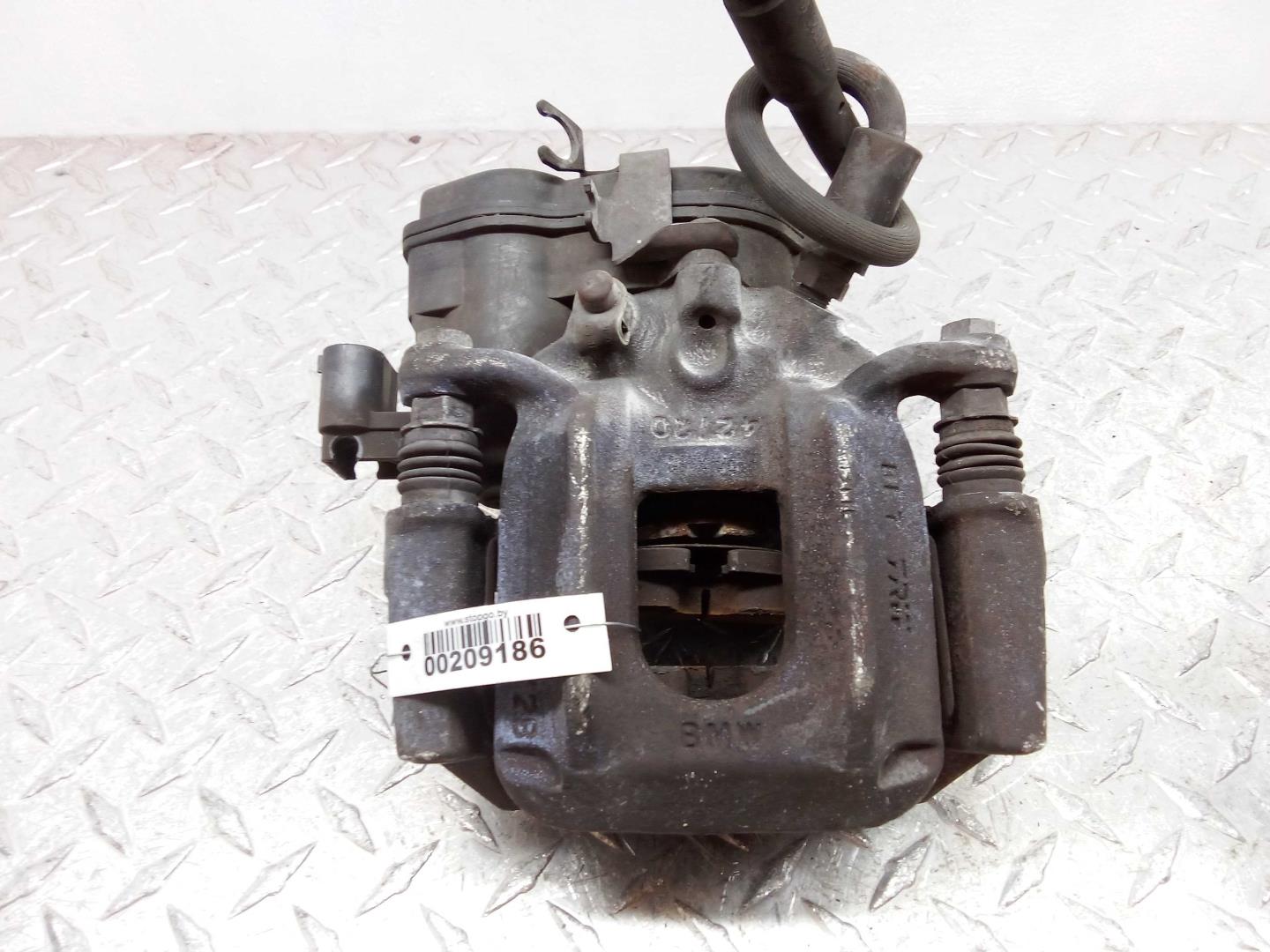 Суппорт задний правый