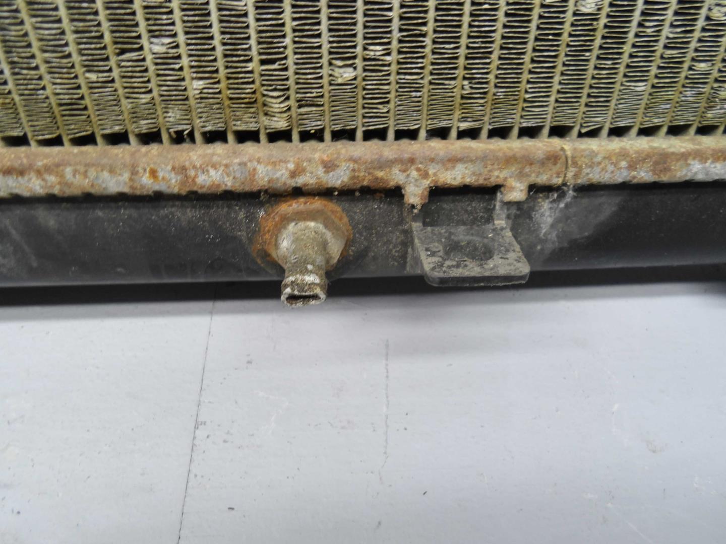 Радиатор охлаждения двигателя основной