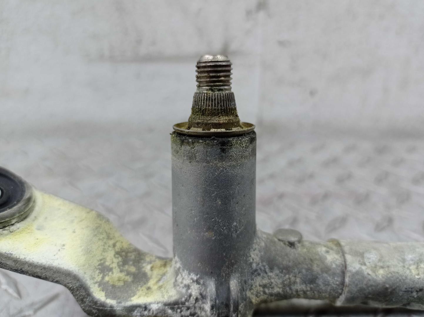 Трапеция стеклоочистителей