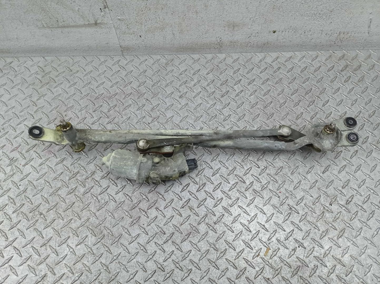 Трапеция стеклоочистителей