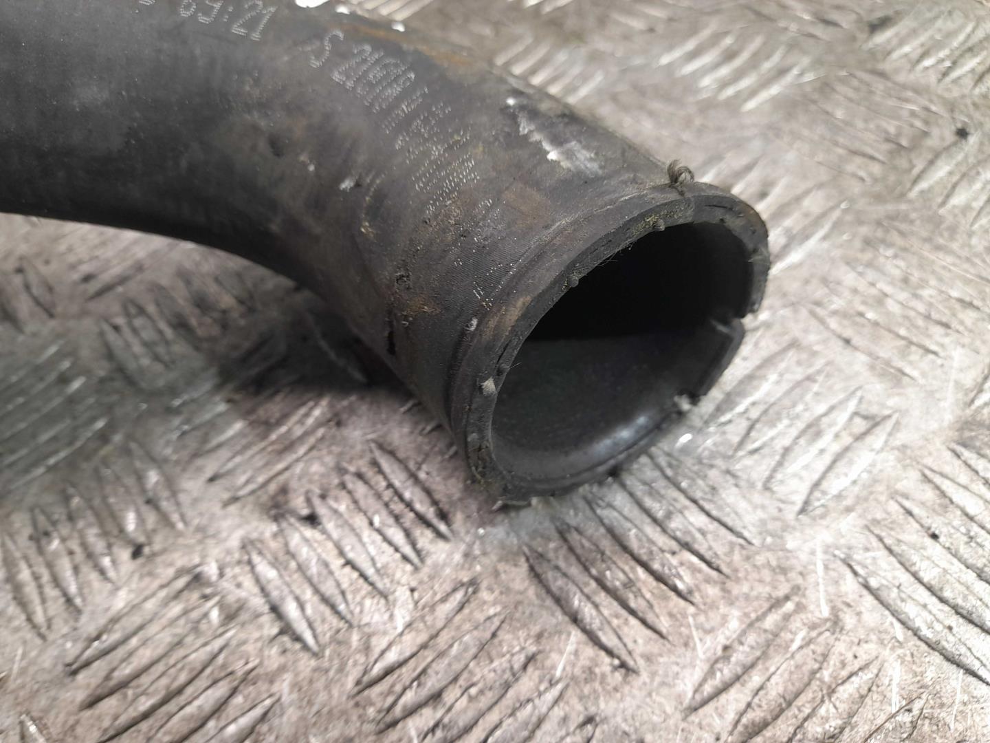 Патрубок интеркулера