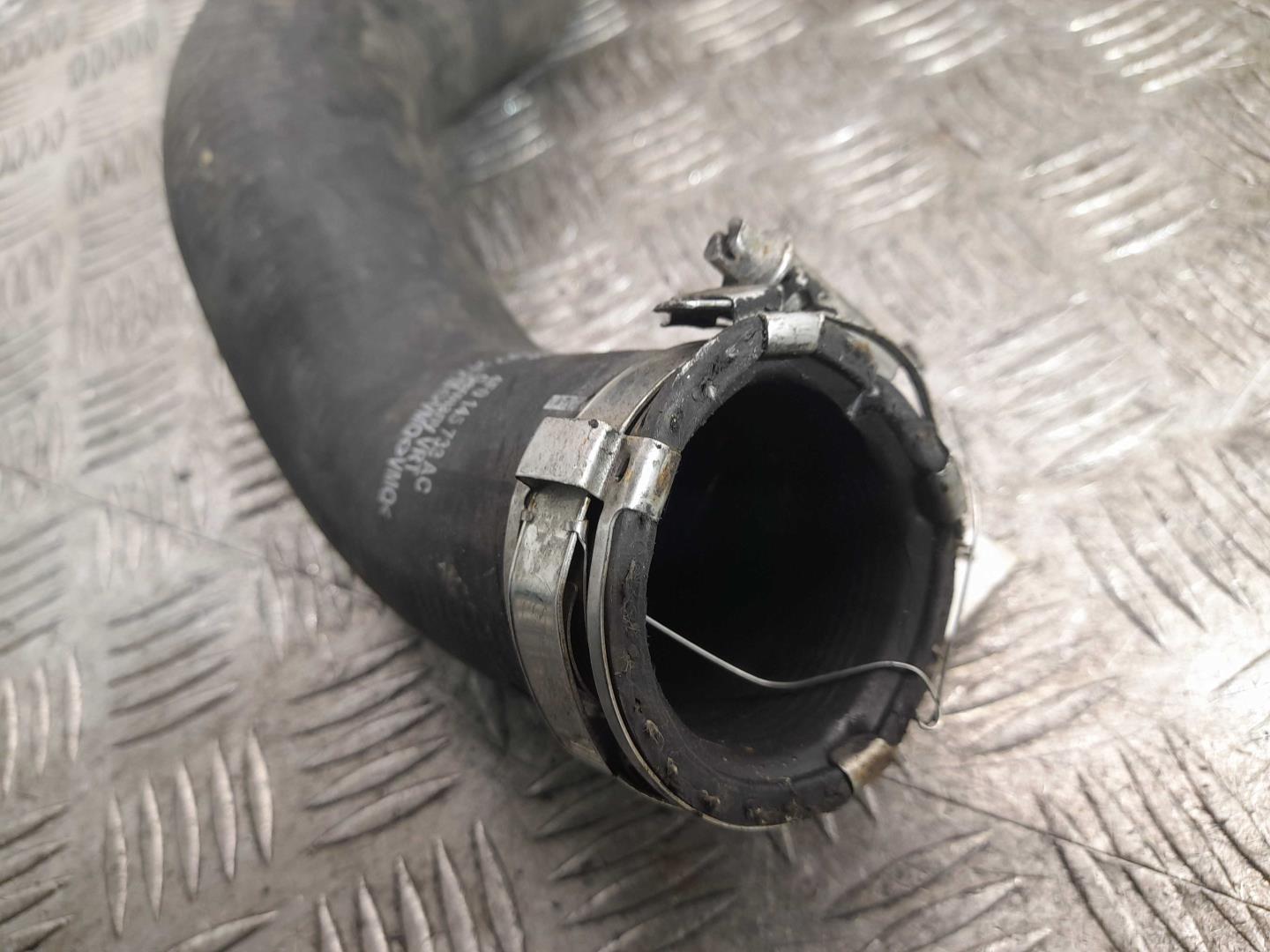 Патрубок интеркулера