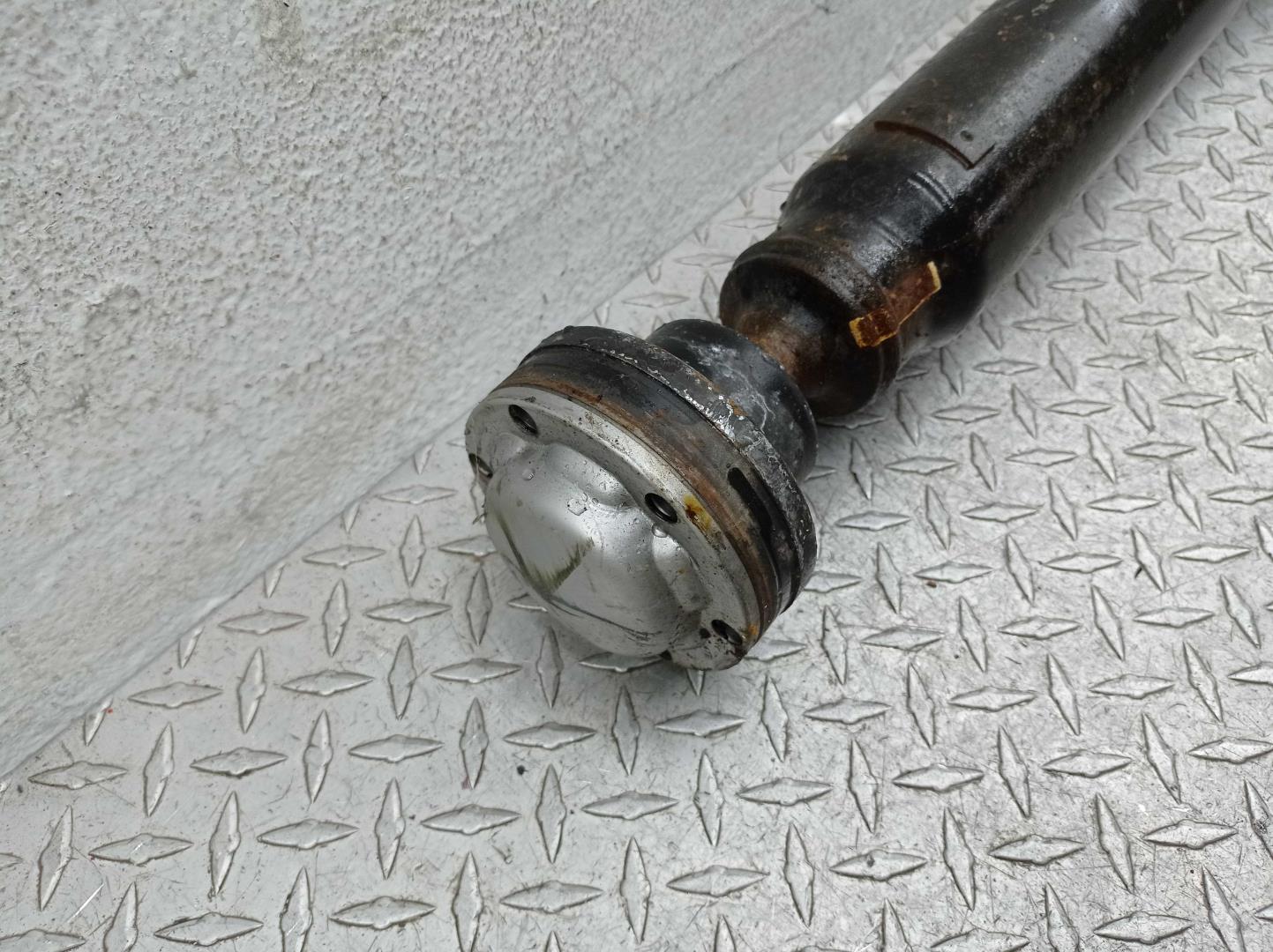 Вал карданный задний