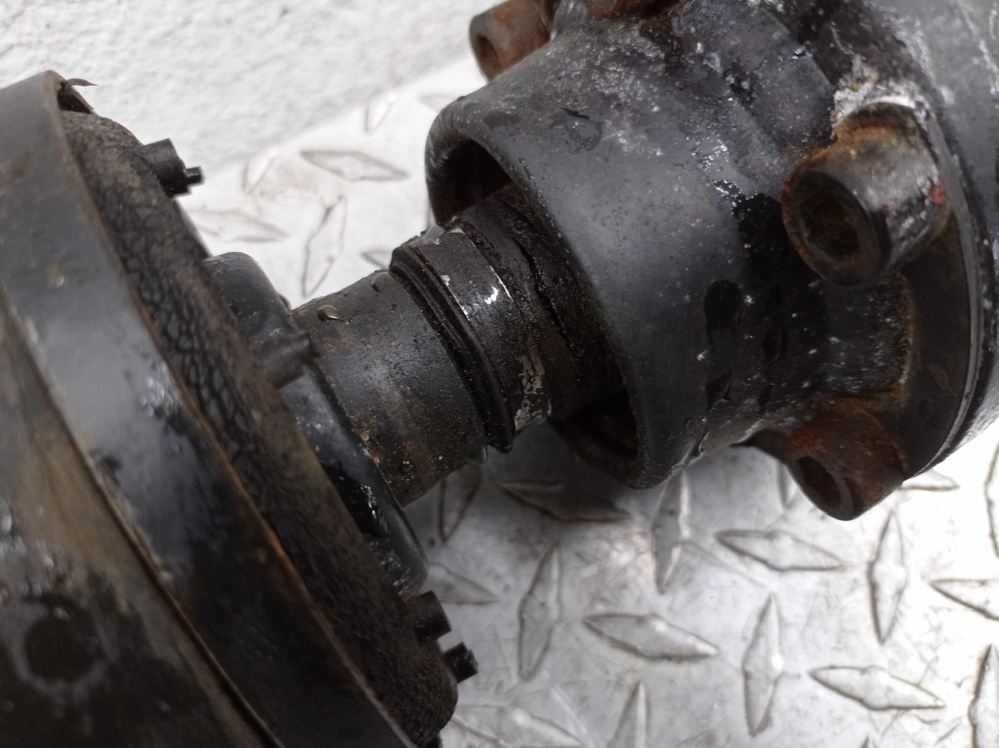 Вал карданный задний