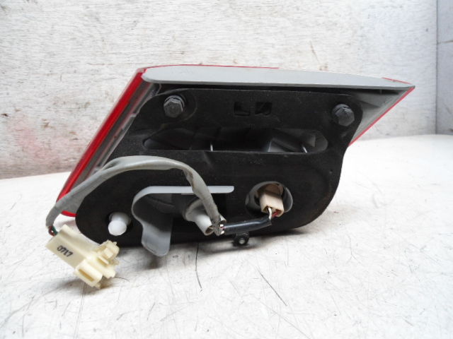 Фонарь задний внутренний правый