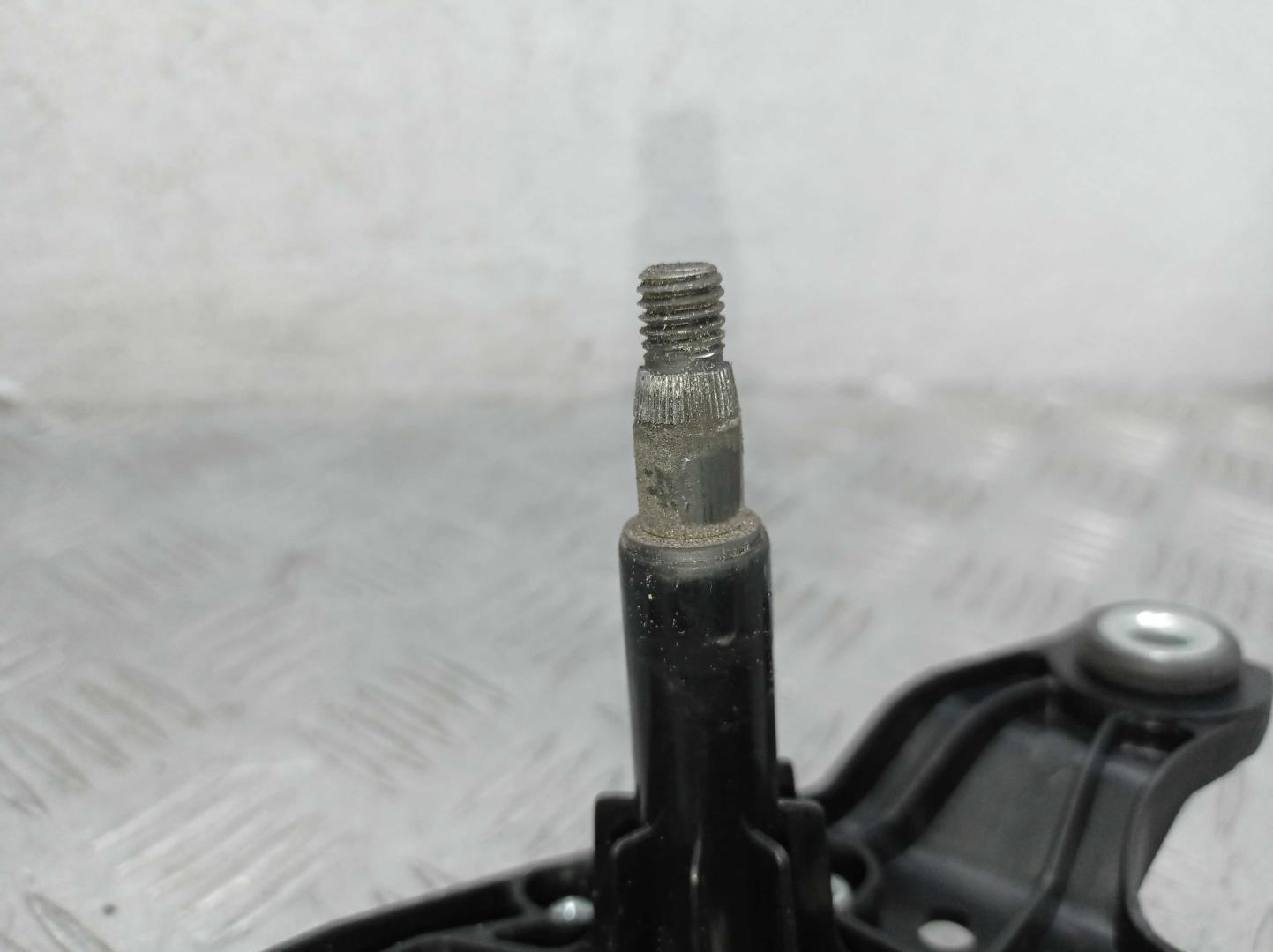 Моторчик стеклоочистителя задний