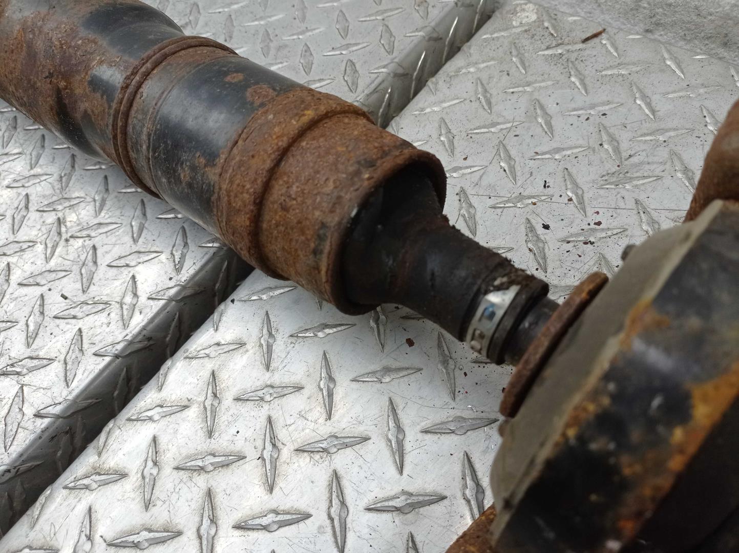 Вал карданный задний