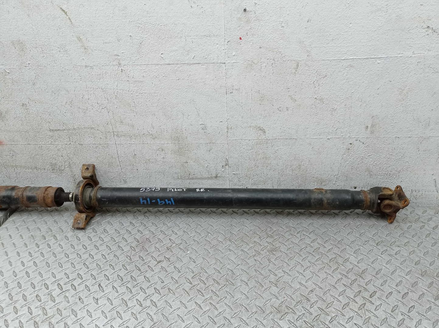 Вал карданный задний