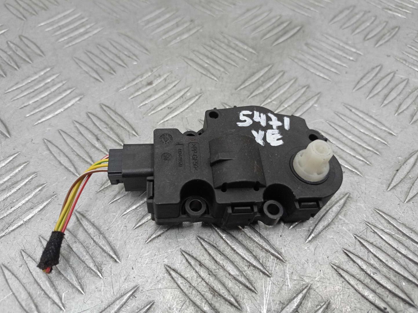 Моторчик заслонки печки