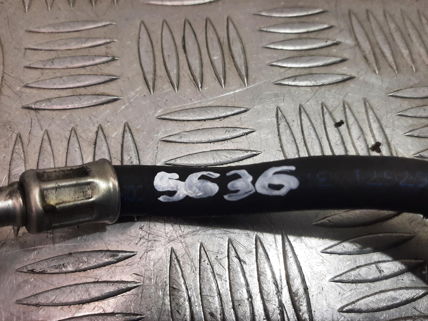 Трубка топливная