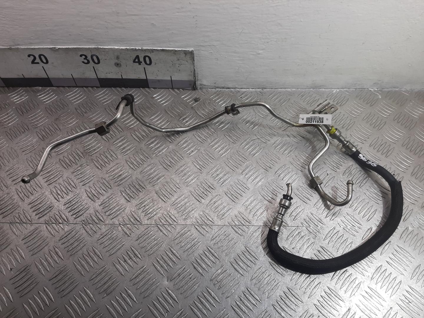 Трубка топливная