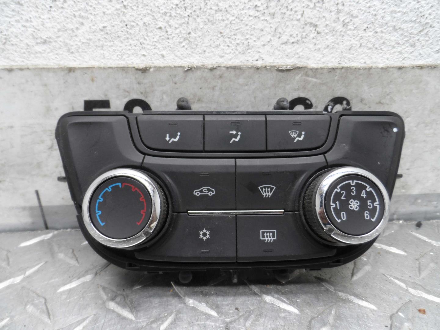 Переключатель отопителя