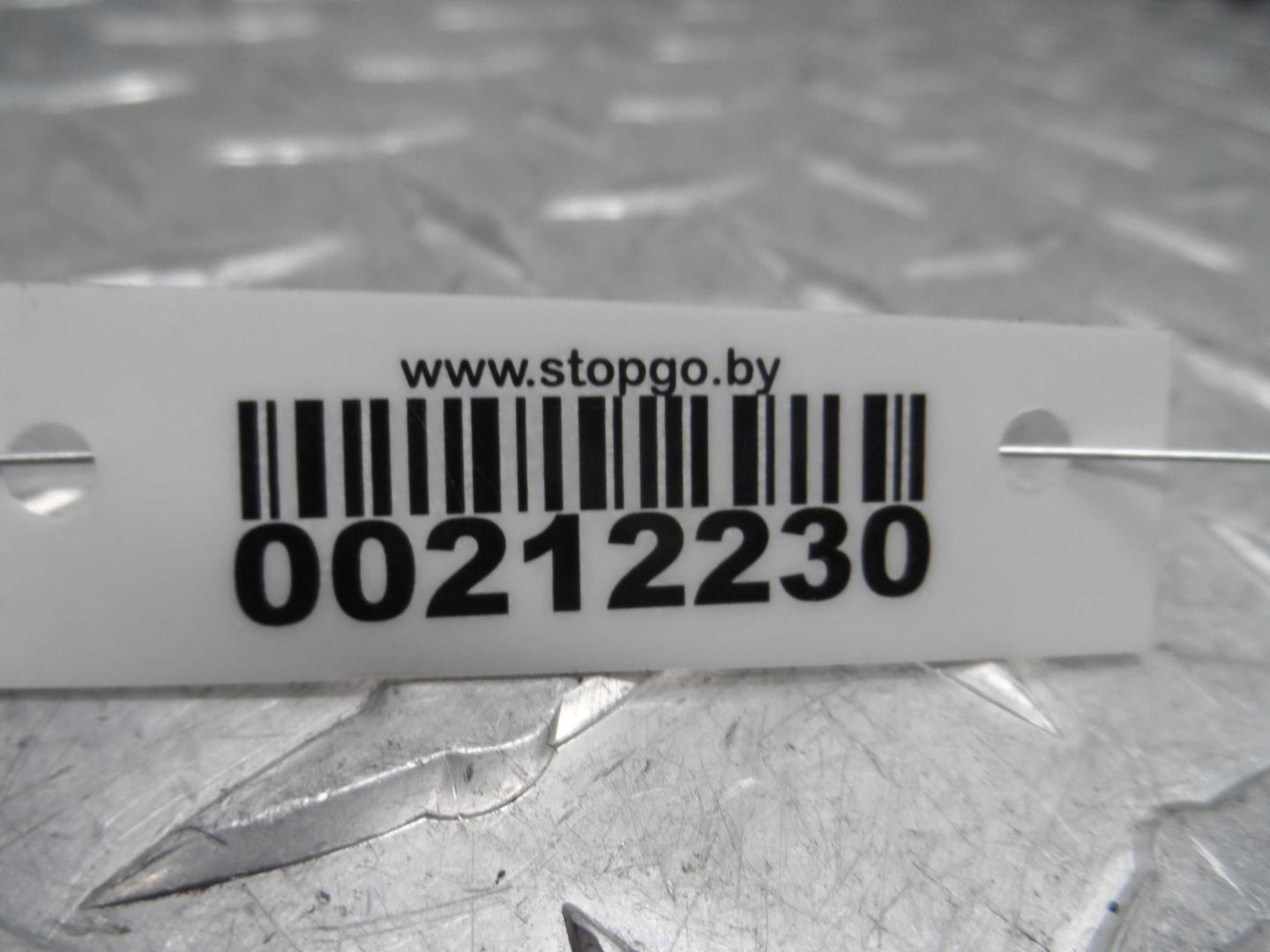 Замок двери передней правой