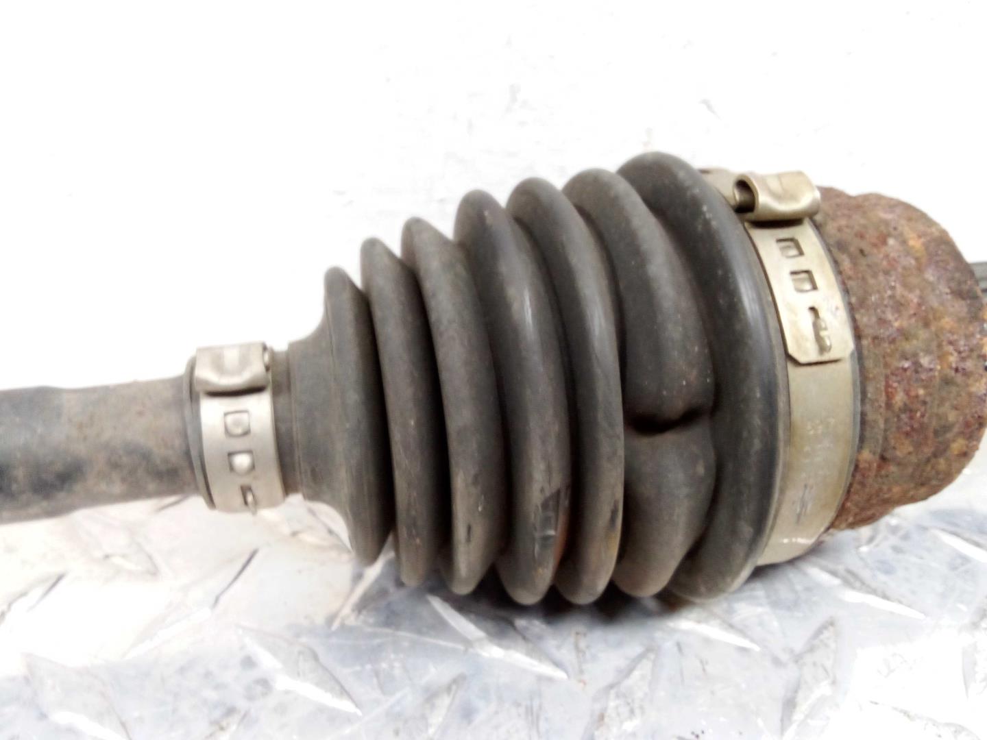 Полуось задняя левая