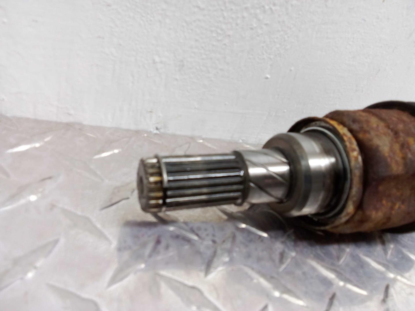 Полуось задняя левая