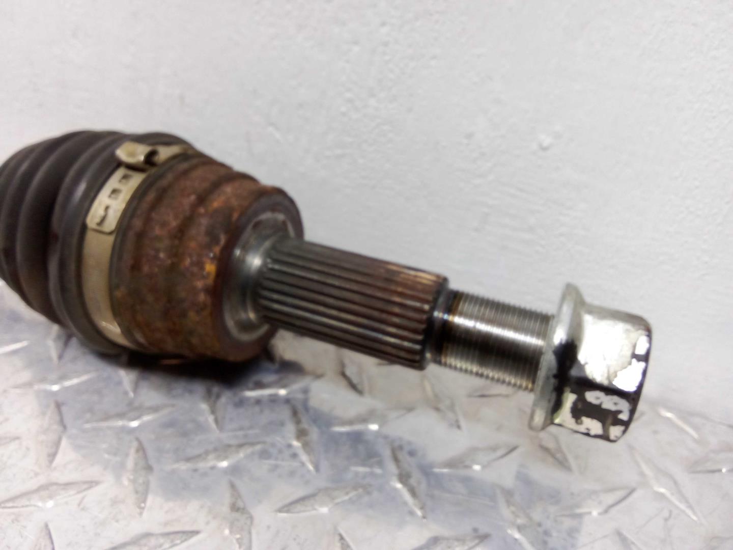 Полуось задняя левая