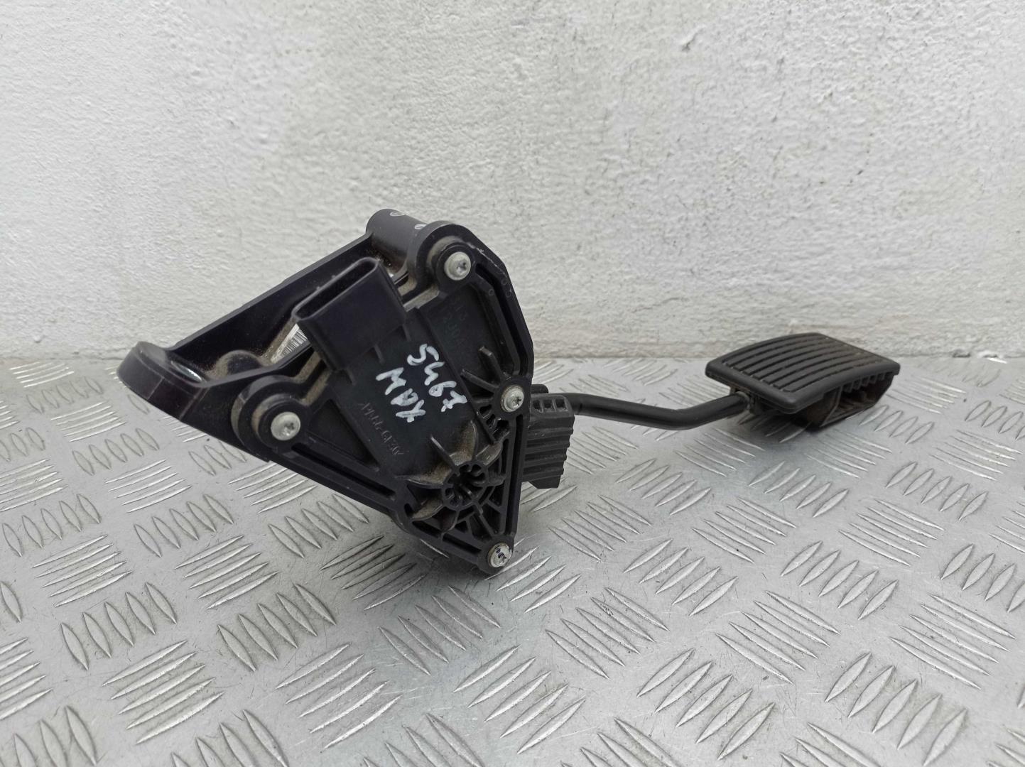 Педаль газа