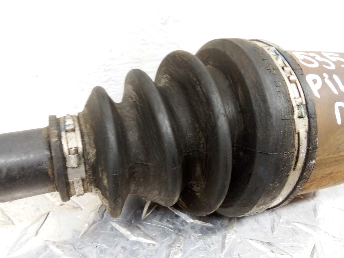 Полуось передняя левая