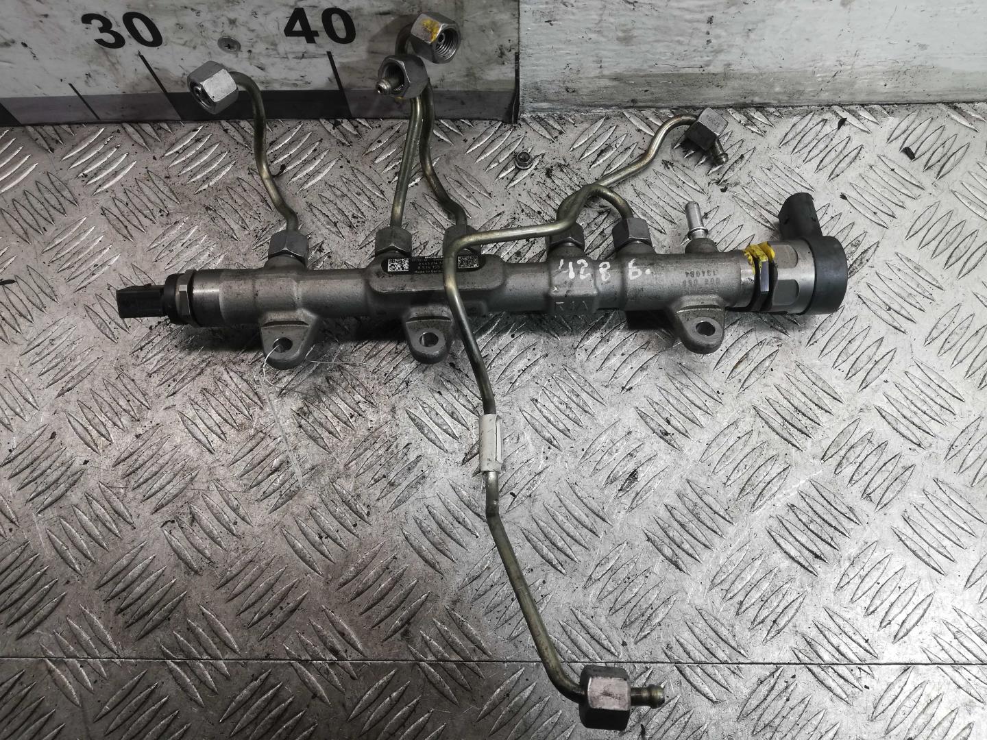 Рейка топливная (рампа)